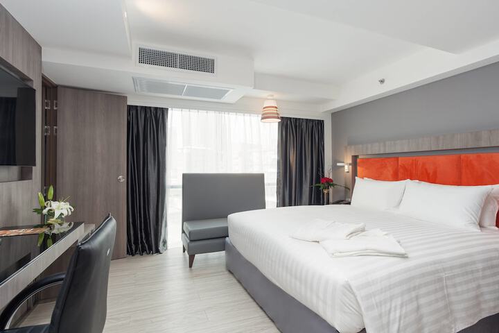Room 30 of 61