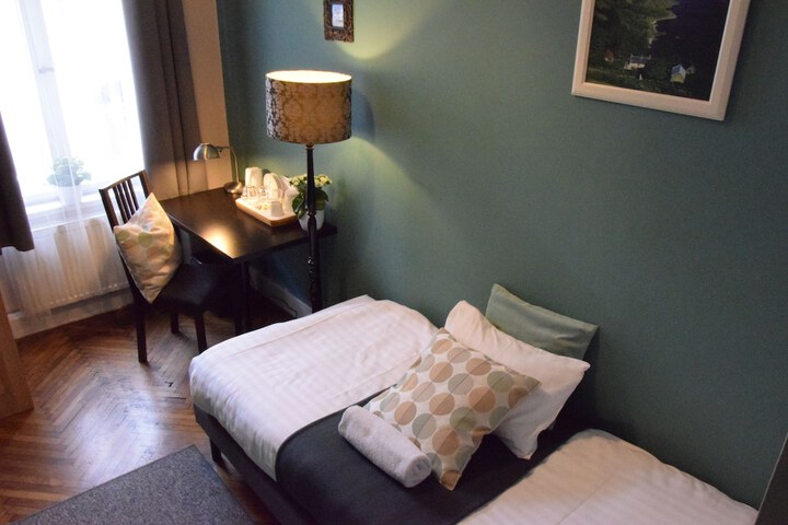 Room 15 of 72