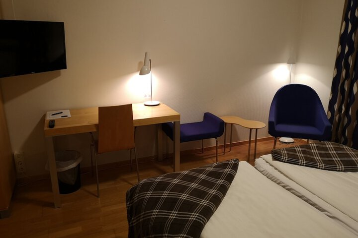 Room 8 of 44