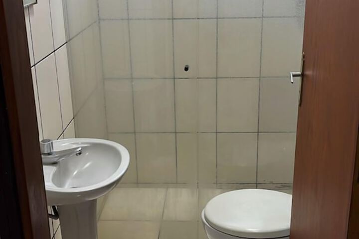 Room 20 of 29