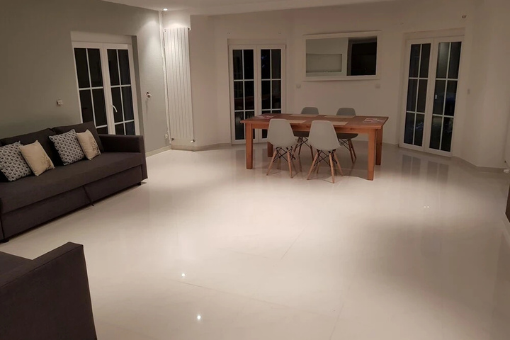 Room 4 of 22