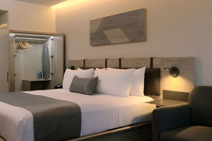 Room 21 of 81