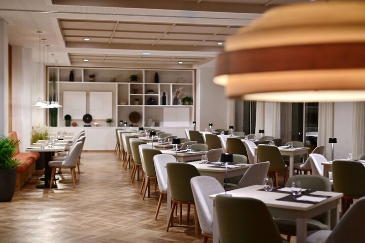 Dining 127 of 176