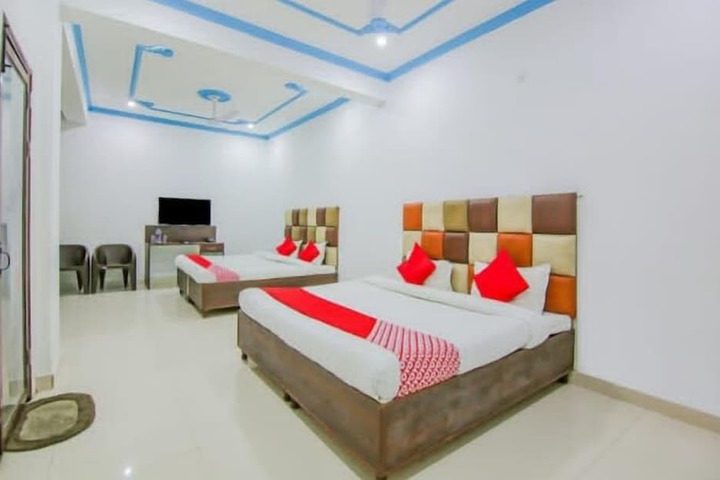 Room 2 of 13