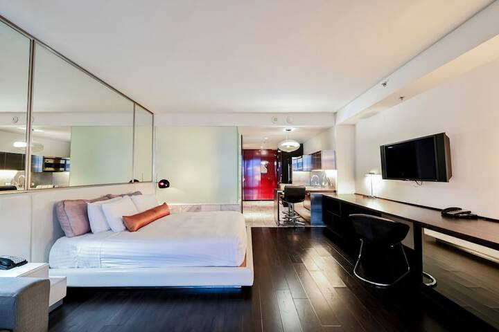 Room 21 of 484