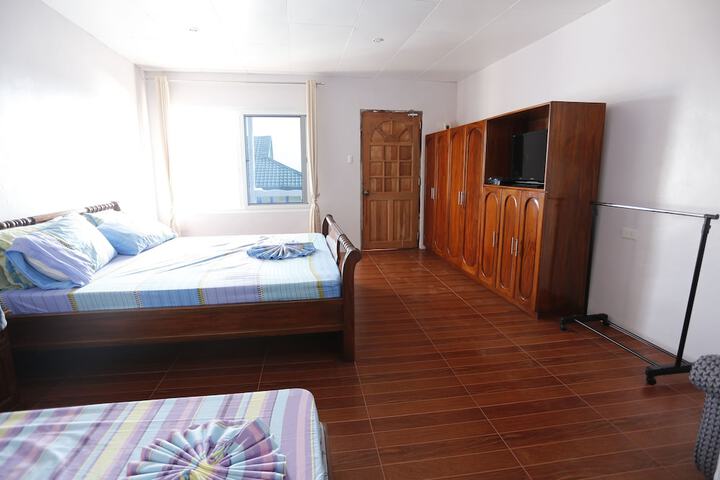 Room 17 of 47