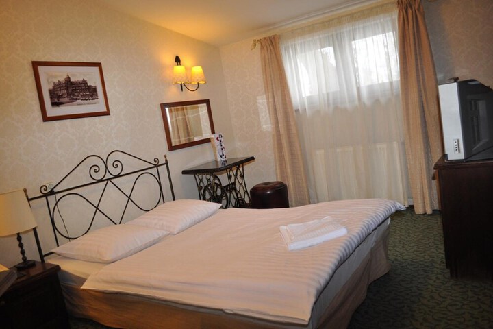 Room 21 of 62
