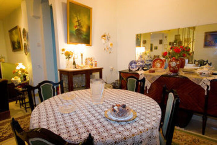 Dining 7 of 31