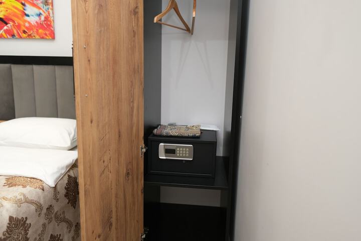 Room 47 of 115