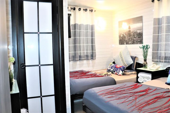 Room 25 of 41