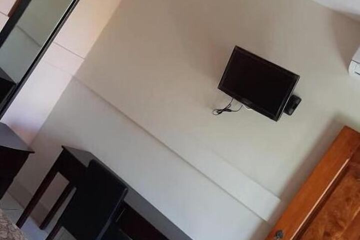 Room 2 of 42