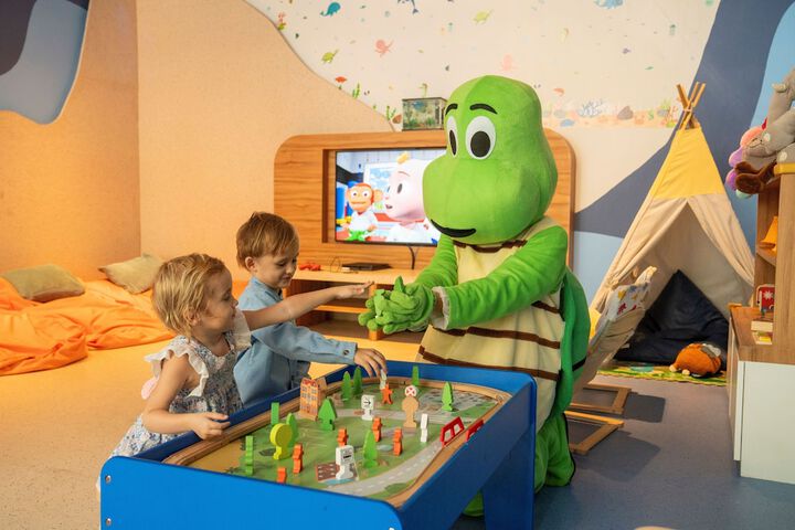 Childrens Activities 99 of 160