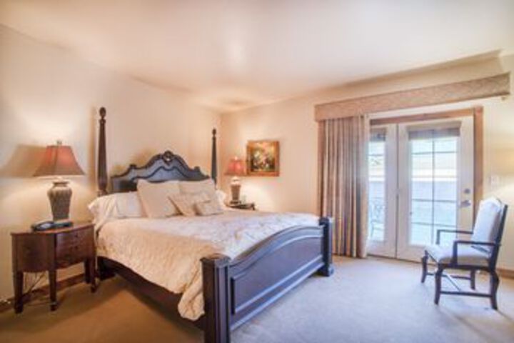 Room 20 of 79