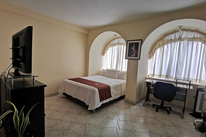 Room 8 of 23