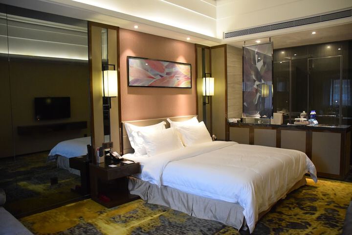 Room 13 of 51