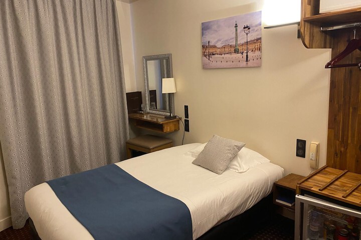 Room 46 of 64