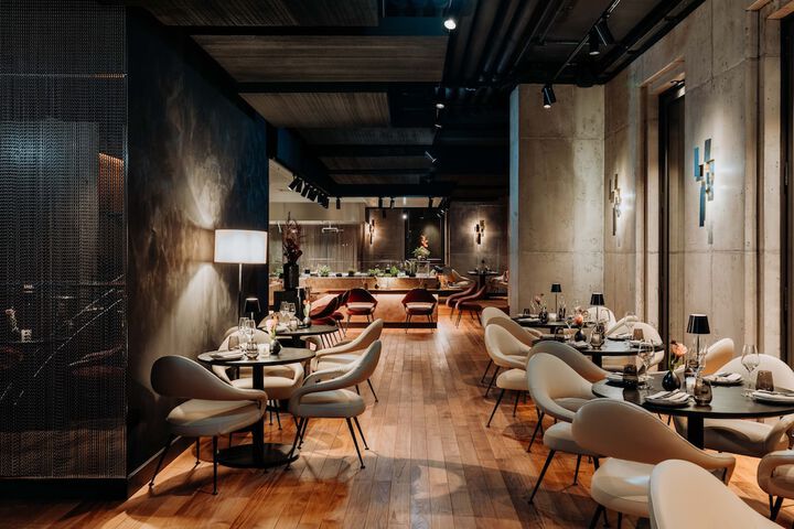 Dining 39 of 70