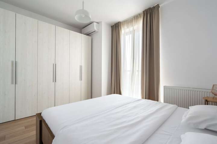 Room 44 of 355