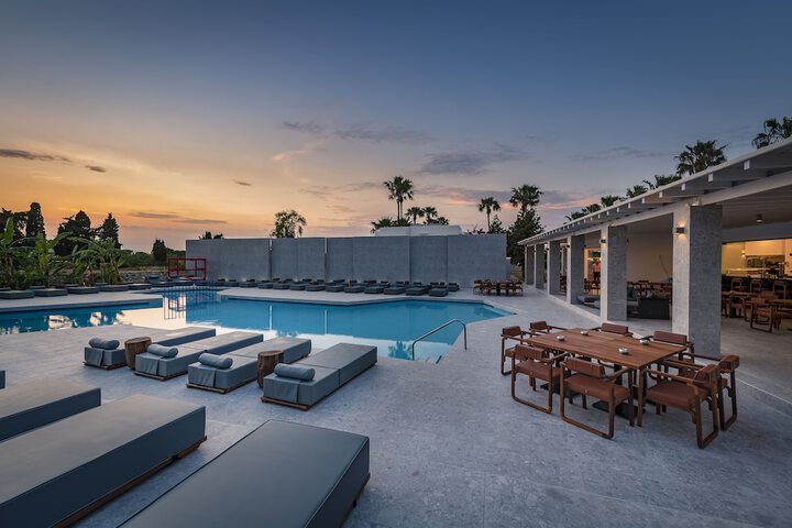 Pools & Facilities