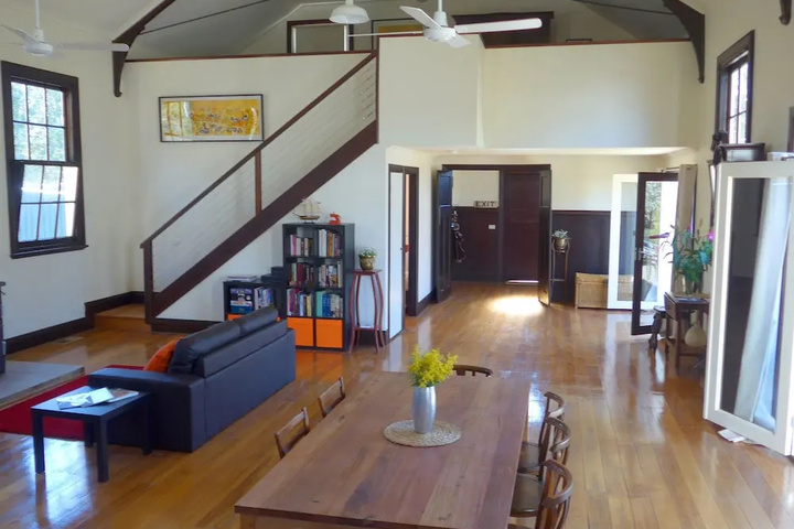 Room 12 of 20