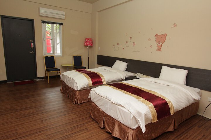Room 15 of 44