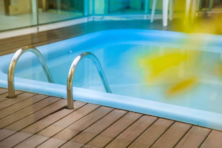 Pool 233 of 269