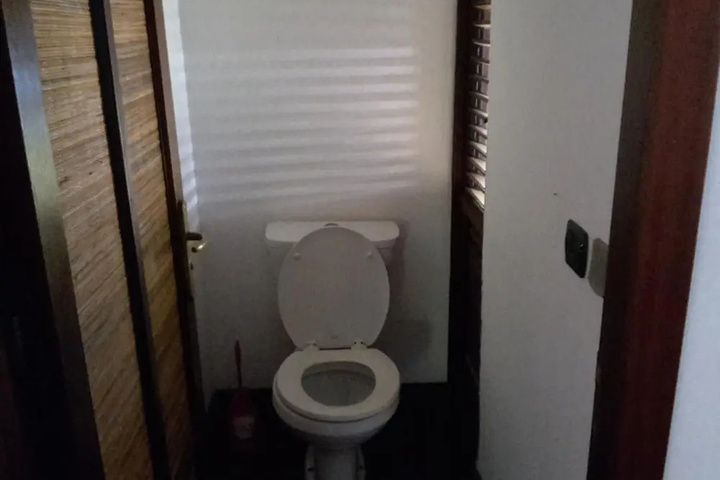 Room 7 of 17