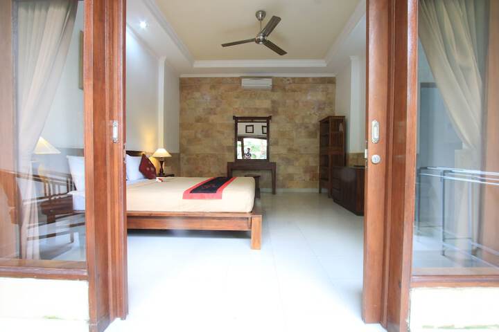 Room 89 of 213