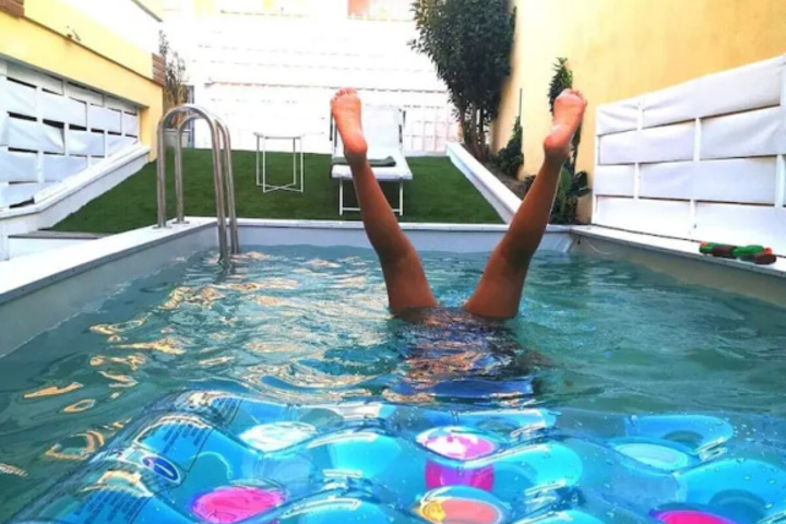 Pool 11 of 17