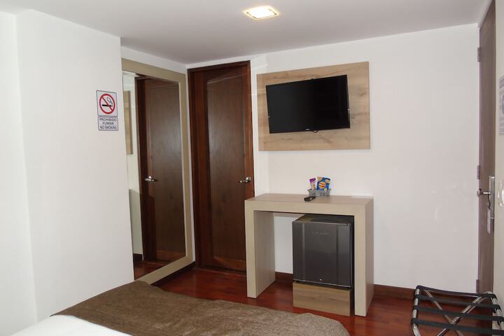 Room 50 of 88