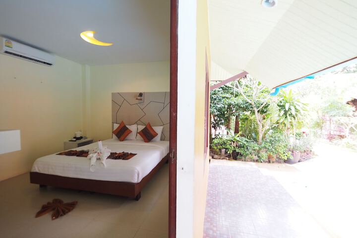 Room 16 of 52