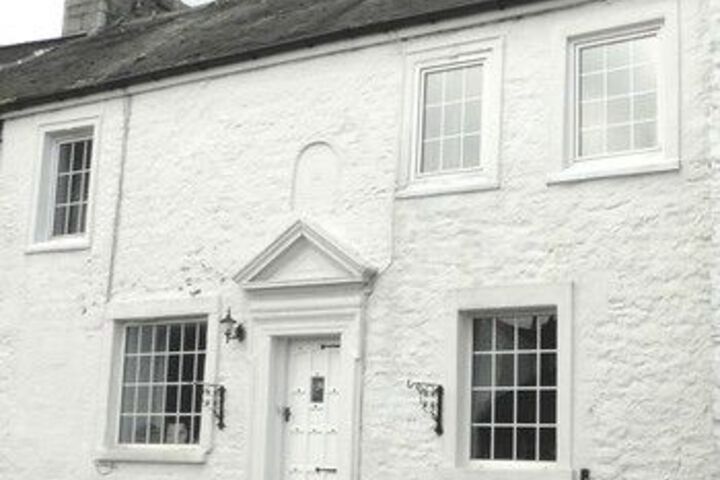 Hutton House Bed and Breakfast