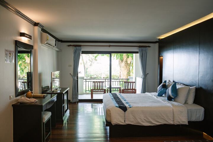 Room 10 of 79