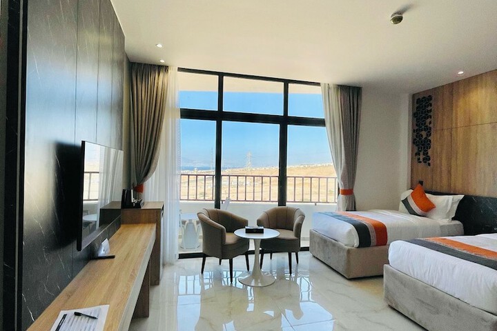 Room 34 of 50
