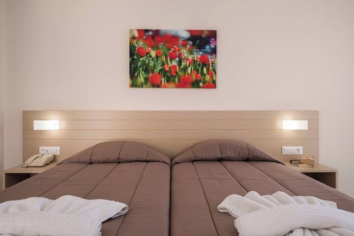 Room 21 of 80