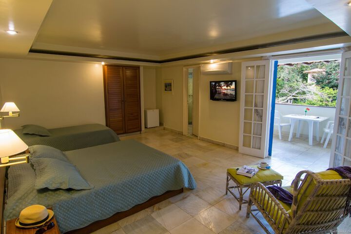 Room 12 of 26