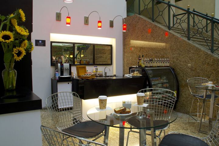 Guest Lobby