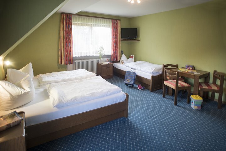 Room 6 of 58