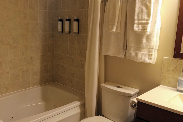 Room 75 of 183
