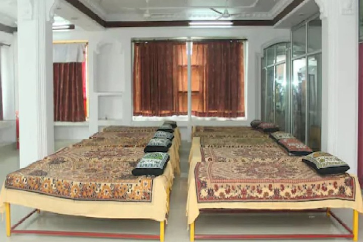 Room 2 of 6