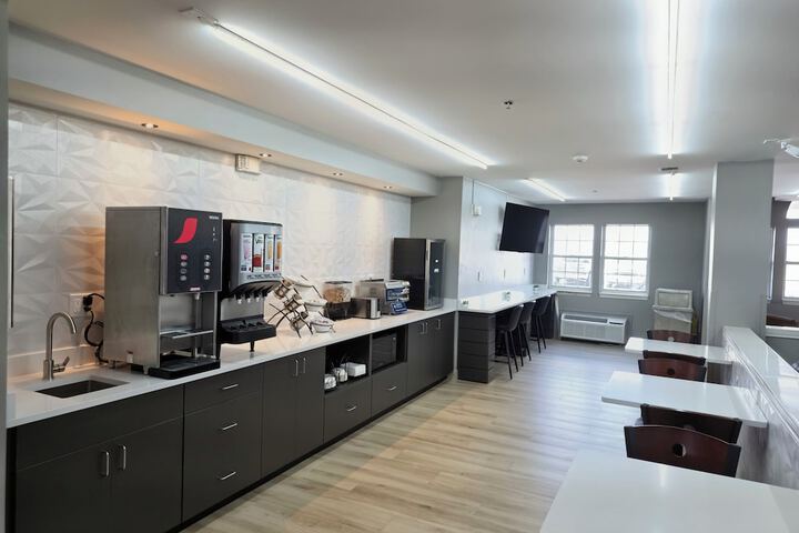 Breakfast area