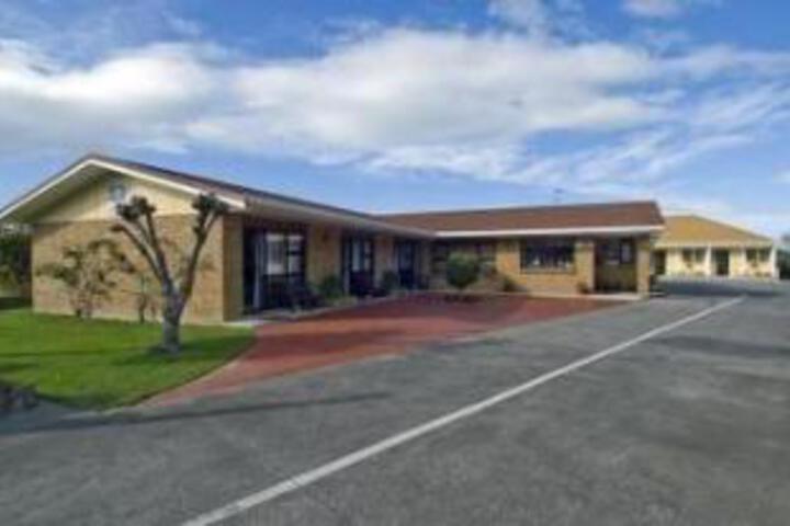 Pania Lodge Motel