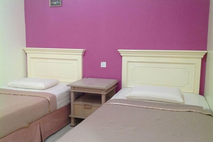 Room 20 of 32