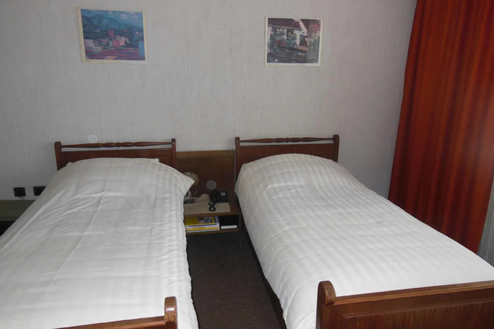 Room 2 of 12