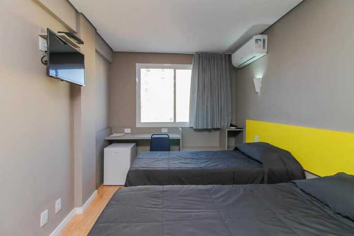 Room 16 of 86