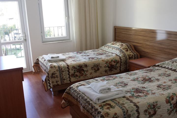 Room 5 of 27