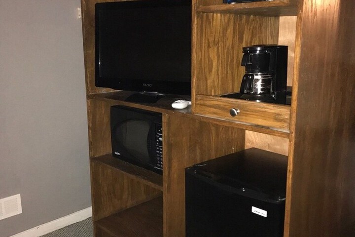 Room 10 of 21
