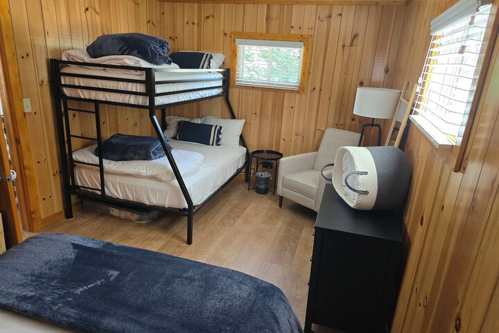 Room 3 of 34
