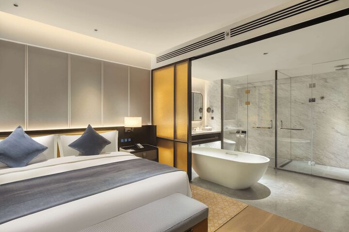 Room 35 of 92