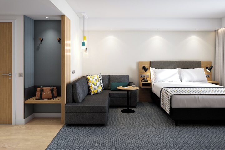 Room 25 of 120